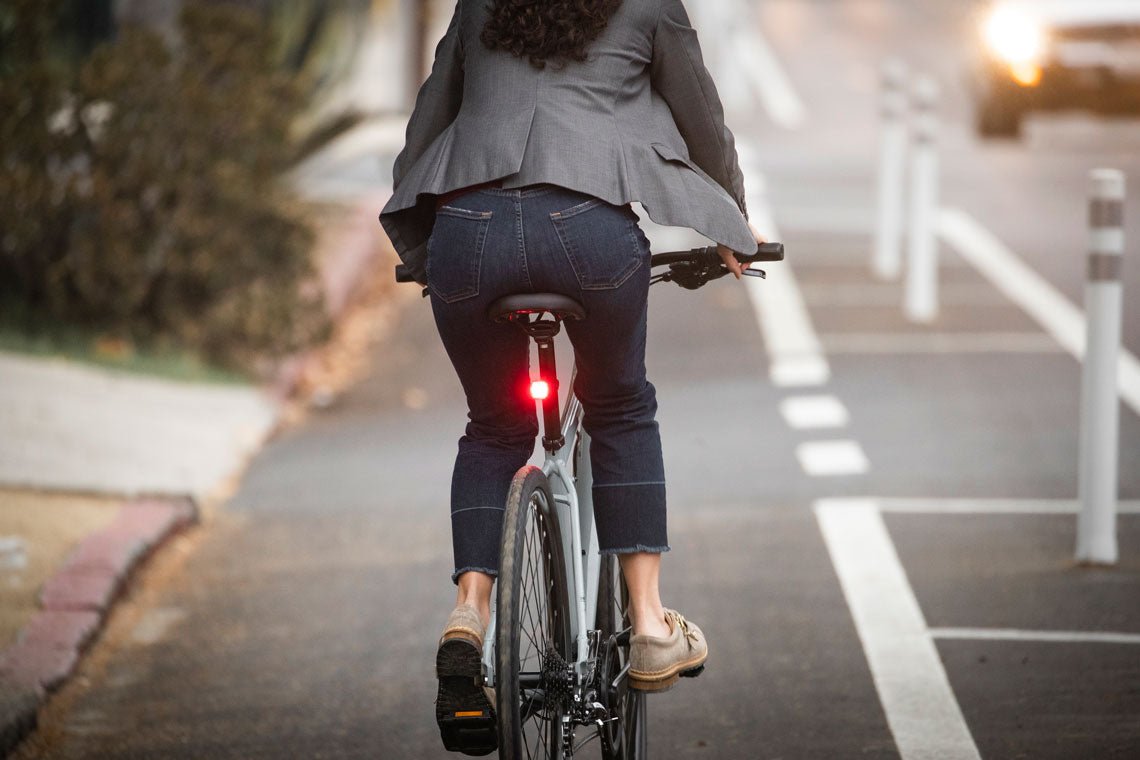 Top Tips for Commuting by Bike - Urban Cycling Apparel