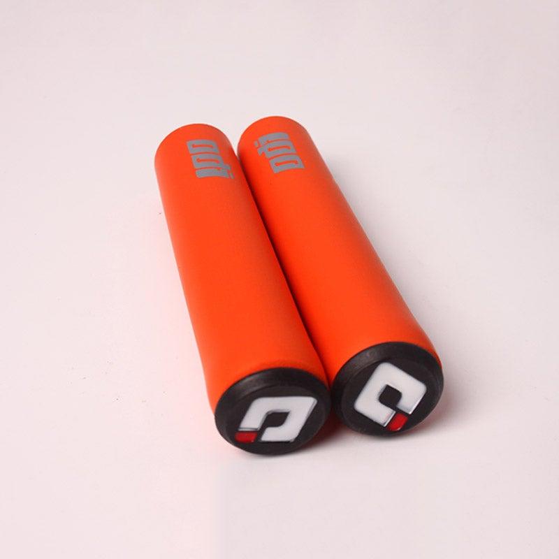 2PCS Bicycle Grips Handlebar Grips Soft Mountain Bike Silicone Handle Bar Grip Bicycle Comfortable Non - Slip Bicycle Handle Grips Handle Bar End Grips Mountain Bike Grips - UrbanCycling.com