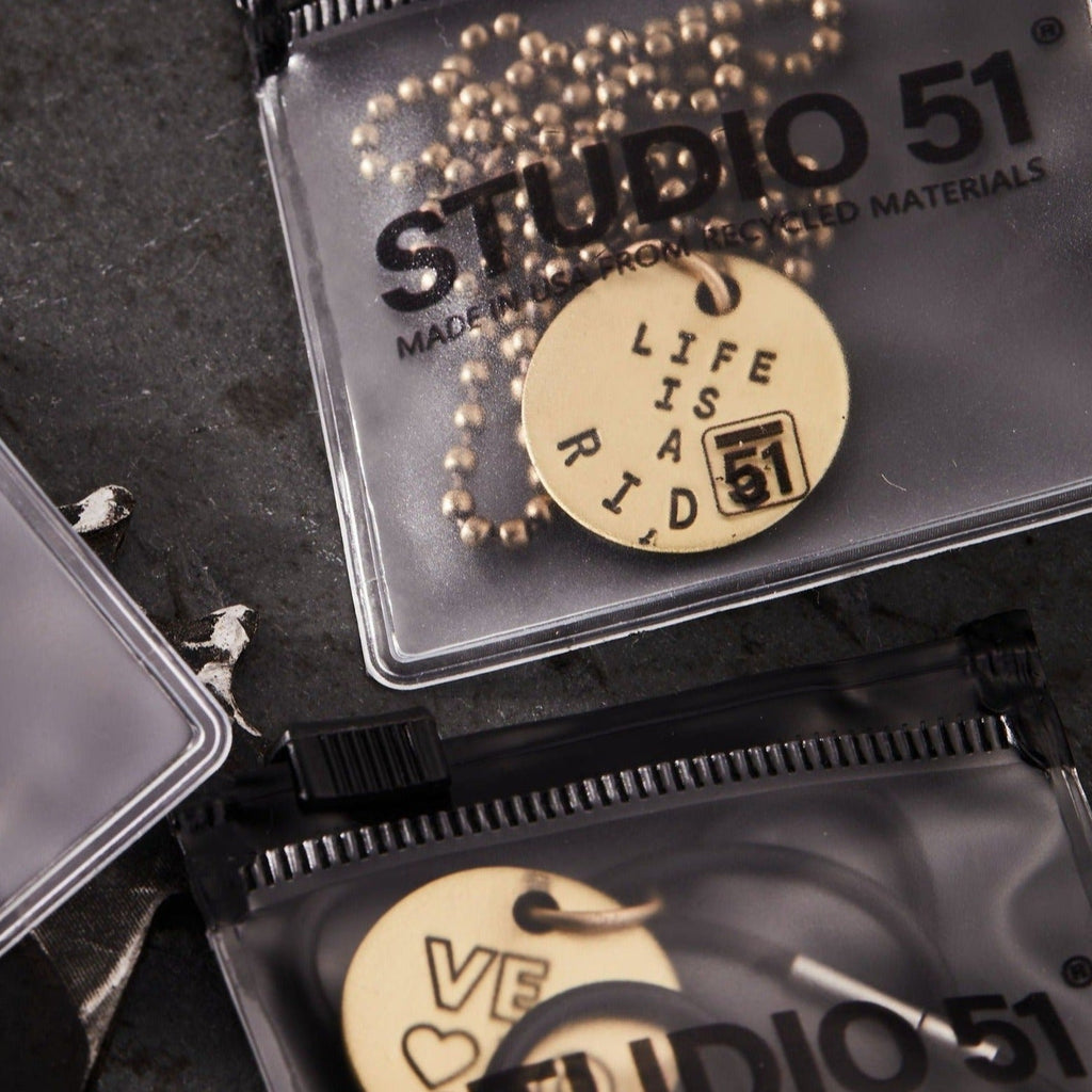 Charm Legs - UrbanCycling.com