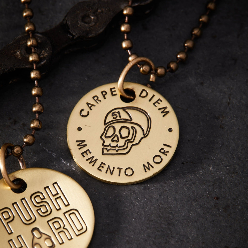 Charm Memento Mori - UrbanCycling.com