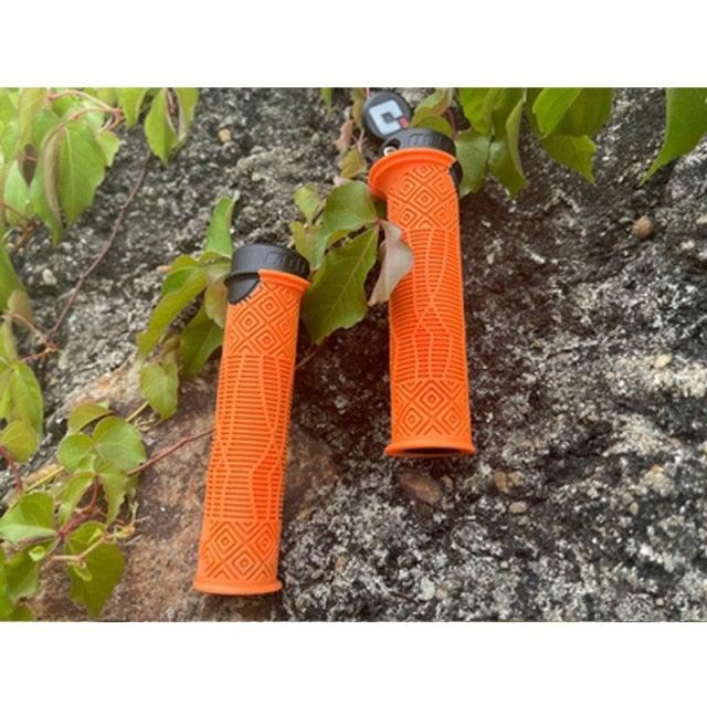 Durable Handlebar Grips Lock Ring Bike Handle Durable Wearable Bicycle Grips Single Lock - On Mountain Bike Grips Bicycle Handlebar Locking Grips Non - Slip Multi Colors Simple Design Handle Grips - UrbanCycling.com