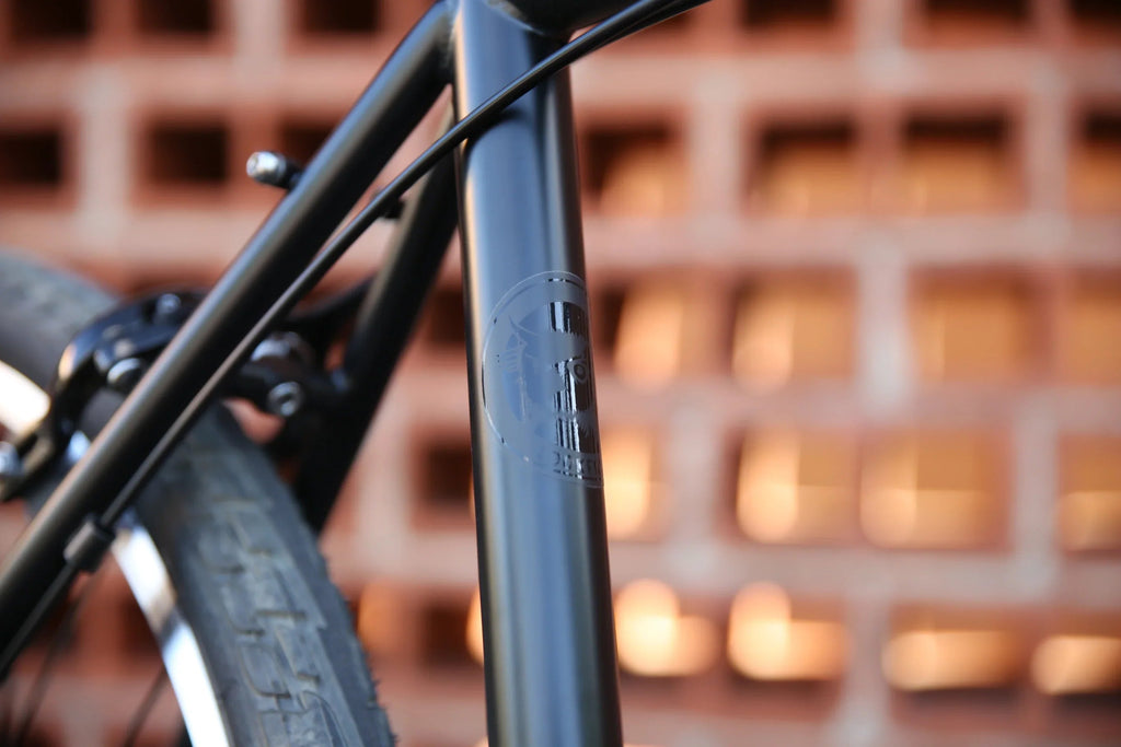 Fairdale Lookfar Complete Cruiser Bike - Matte Black - UrbanCycling.com