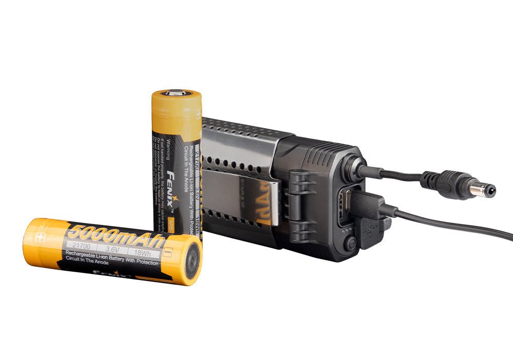 Fenix HP30R V2.0 LED Headlamp - 3000 Lumens - UrbanCycling.com