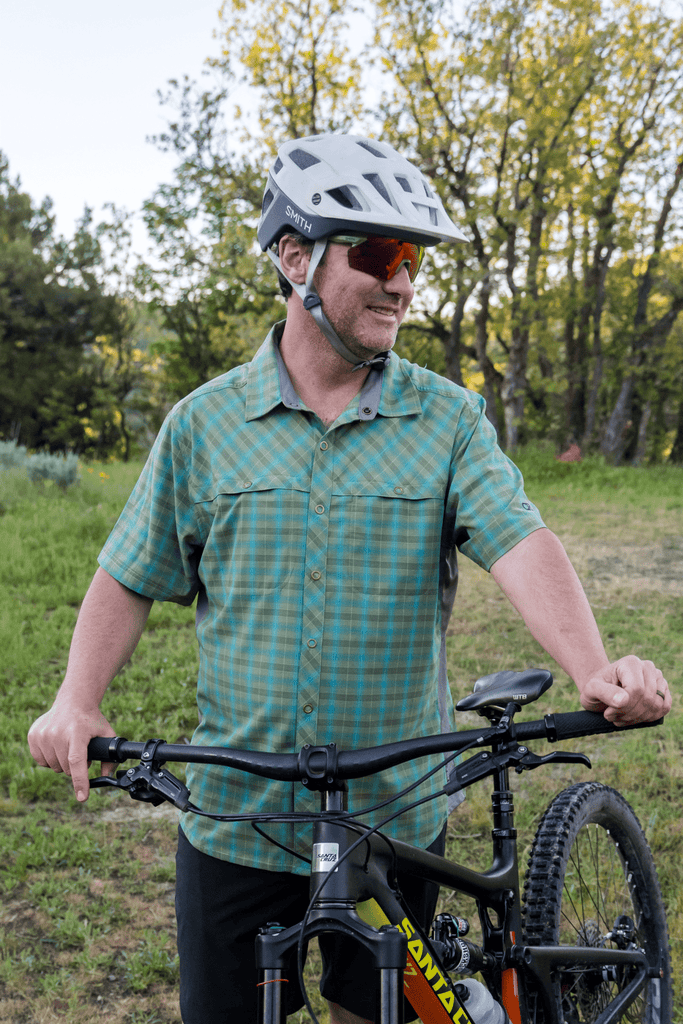 Men's Quest Super Stretch Plaid Shirt - UrbanCycling.com