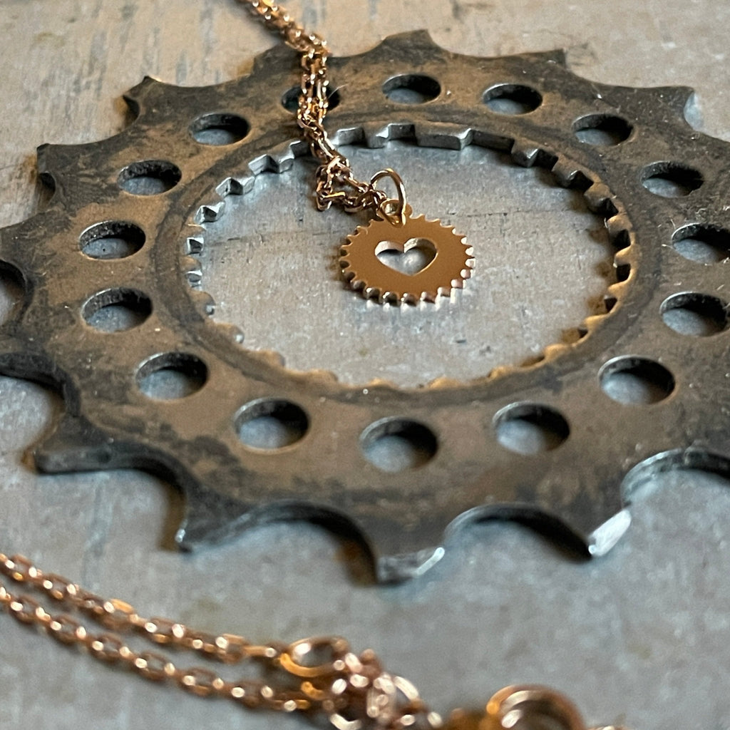 Necklace Crank Heart - UrbanCycling.com