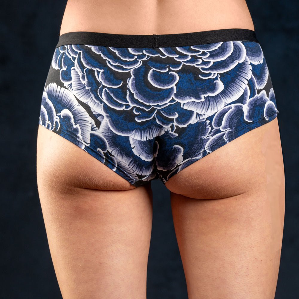 SHEATH Women's Bamboo Trametes Cheeky Boyshorts - UrbanCycling.com