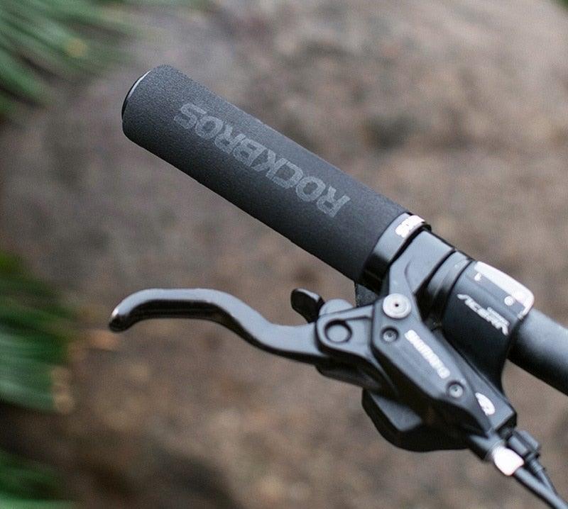 Sponge Bicycle Grips Handle Anti - Skid 3D Silicone Grip Cycling Handlebar Ultralight Bike Grips Foam Single Lock On Bicycle Handle Bar Soft Comfortable Non - Slip Bike Handle Grips For Mountain Beach Cruiser Scooter - UrbanCycling.com