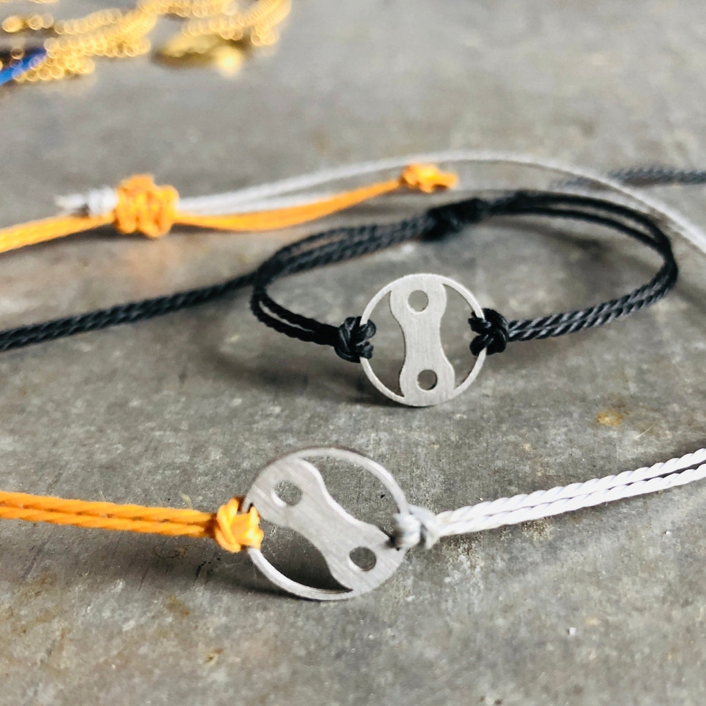 String Bracelet Chain - UrbanCycling.com