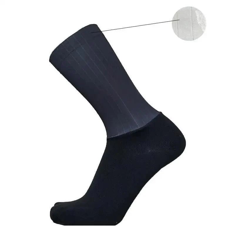 Stylish Summer Breathable Cycling Socks For Men Anti Slip Seamless Sports Cycling Socks For Men Modern Design Running Sports Socks - UrbanCycling.com