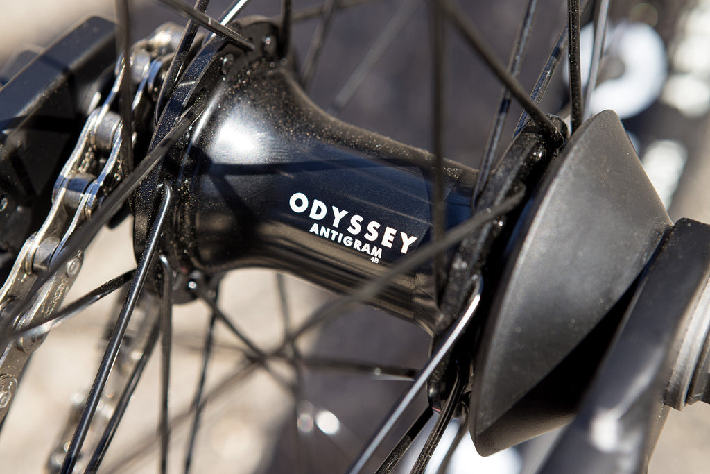 Sunday Wavelength (Csst) 21″ Gary Young Signature Complete BMX Bike - Matte Black - UrbanCycling.com