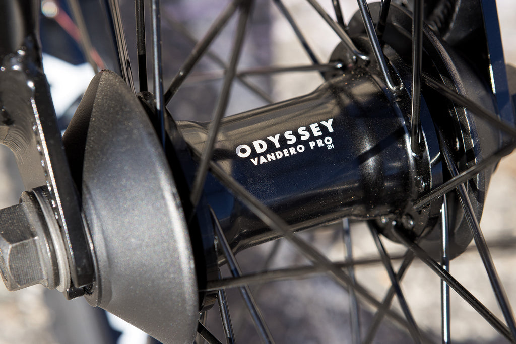 Sunday Wavelength (Csst) 21″ Gary Young Signature Complete BMX Bike - Matte Black - UrbanCycling.com
