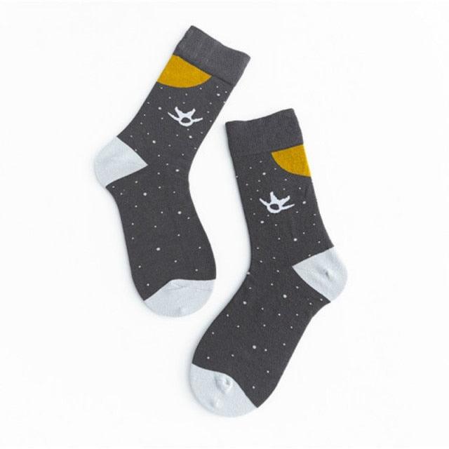 Unisex Painting Style Crew Socks Women Streetwear Skateboard Sport Cycling Designer Socks For Men And Women - UrbanCycling.com
