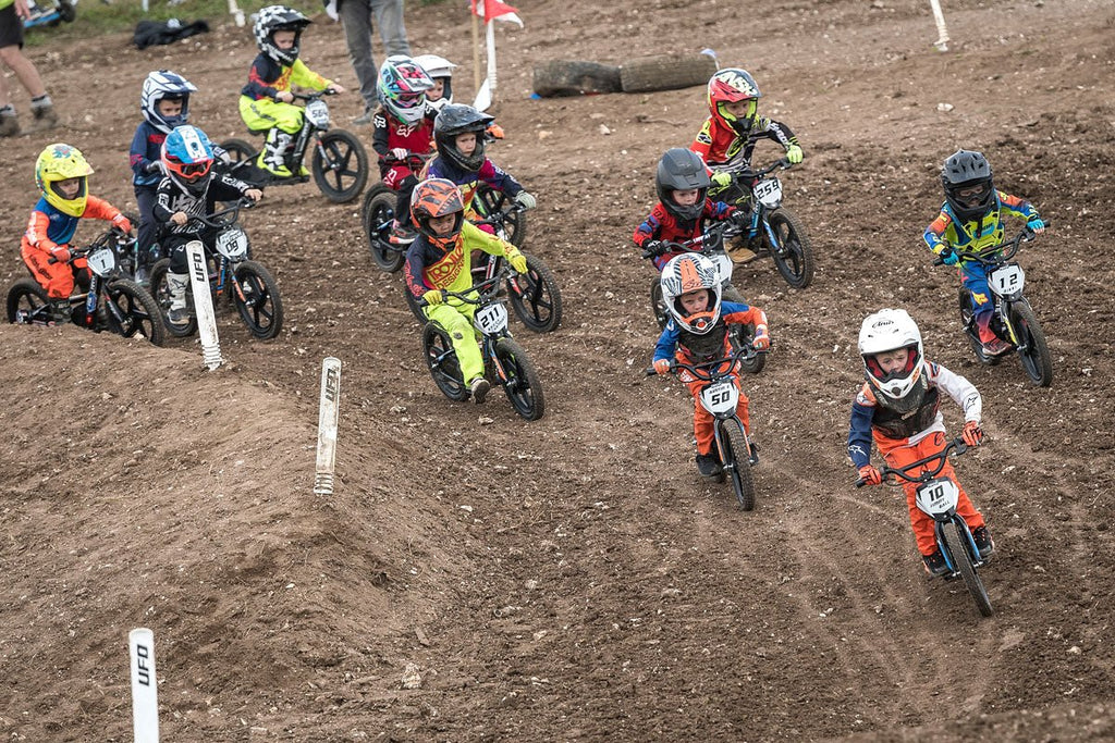 Voltaic Kids Electric Dirt Bike 16'' Lion - UrbanCycling.com