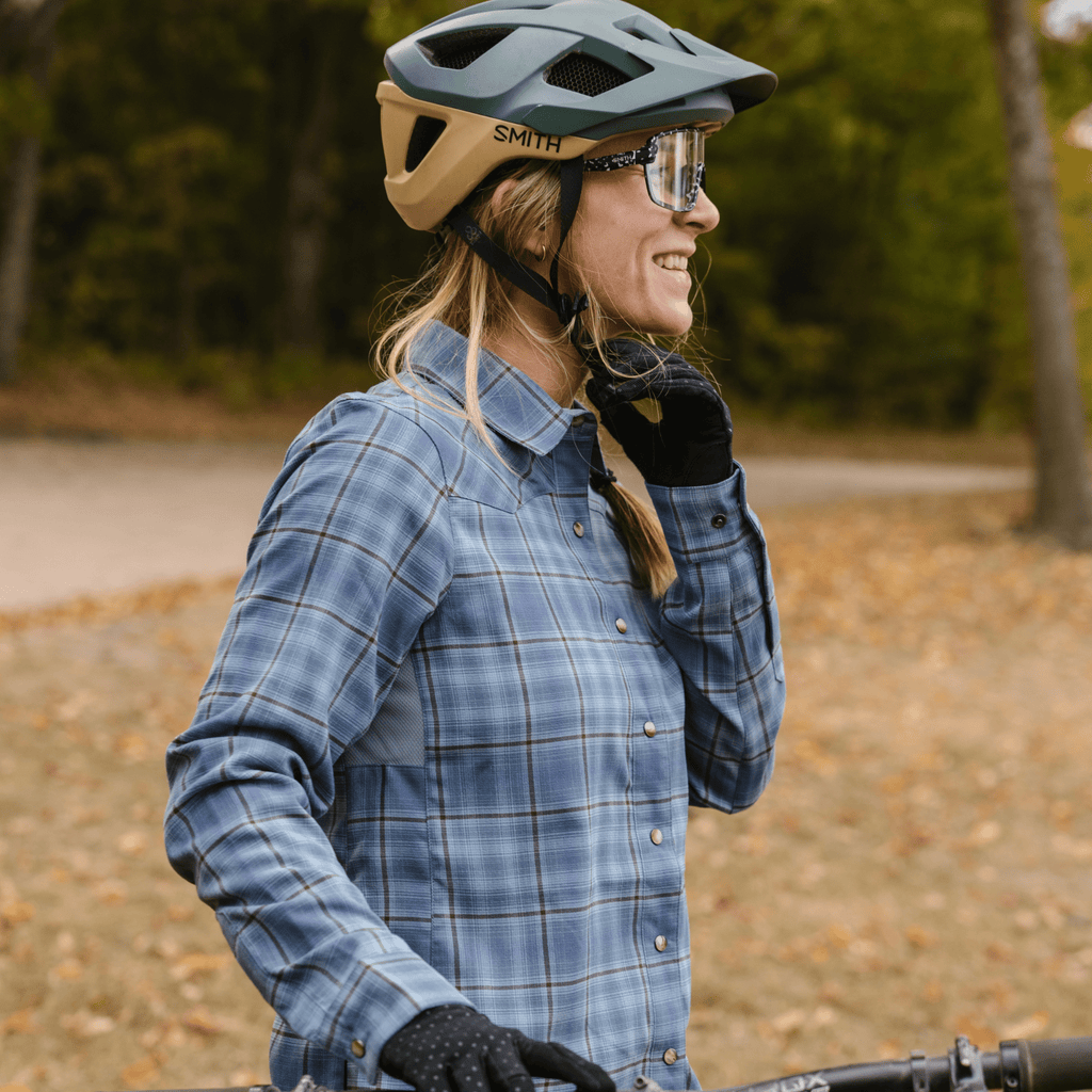 Women's Liv'n Flannel - UrbanCycling.com