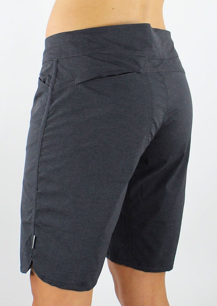 Women's Savvy Shorts 11" - UrbanCycling.com