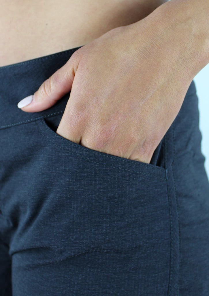 Women's Savvy Shorts 11" - UrbanCycling.com