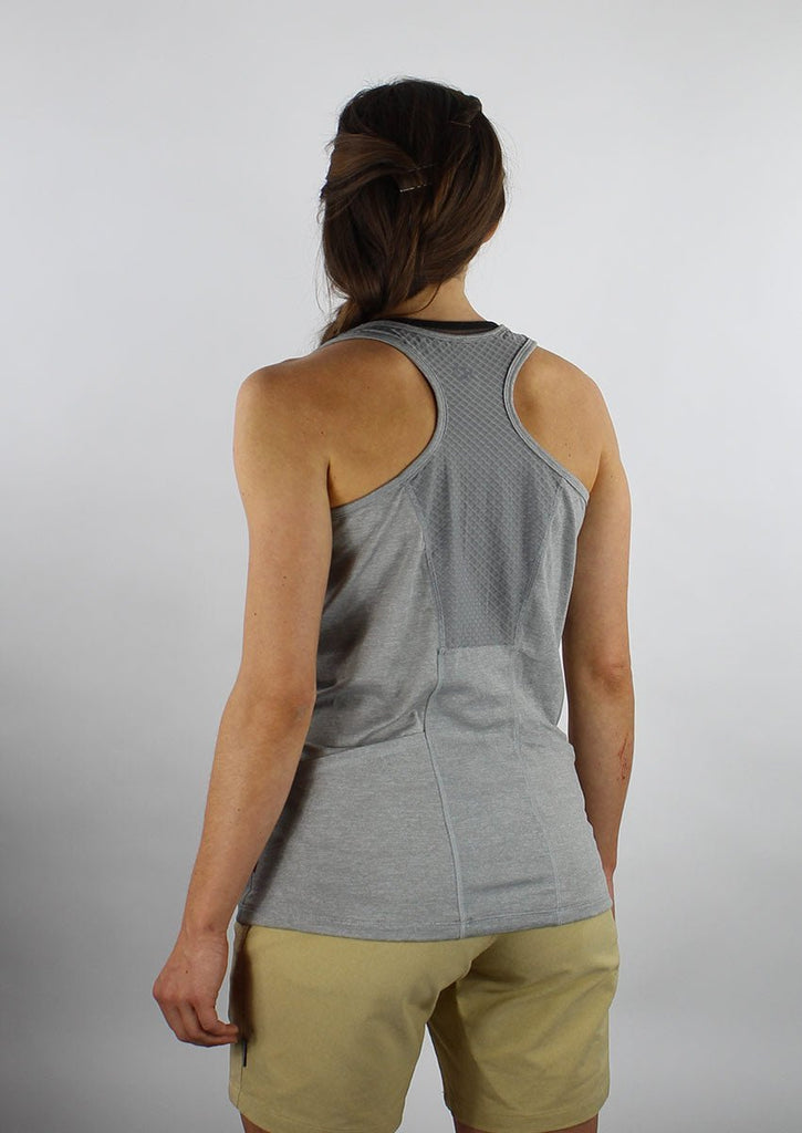 Women's Trixie In - Motion Pocketed Tank Top - UrbanCycling.com